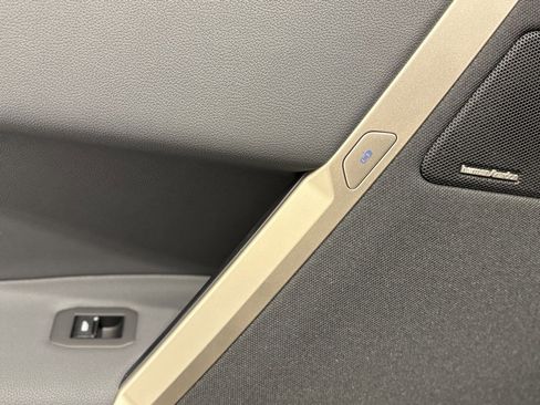 Used 2025 BMW iX xDrive50 w/ Sport Package image 22