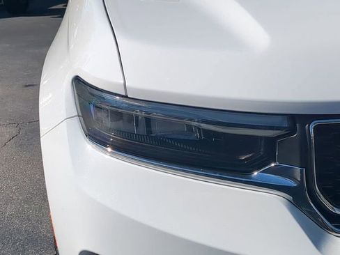 Certified 2023 Jeep Grand Cherokee Laredo image 10