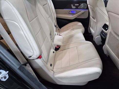 Used 2023 Mercedes-Benz GLS 450 4MATIC image 22