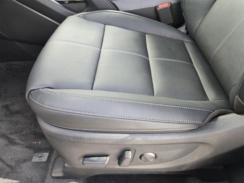 New 2025 Kia Telluride EX w/ EX Captain's Chair Package image 17