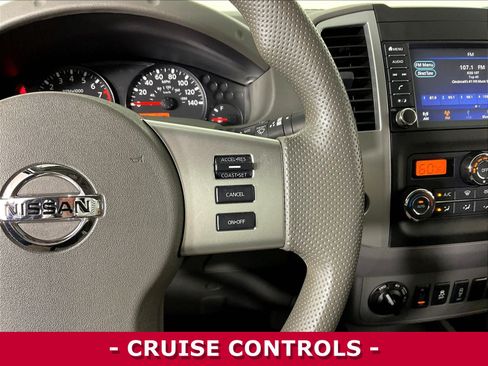 Certified 2021 Nissan Frontier SV w/ Midnight Edition Floor Mats AWD/4WD image 13