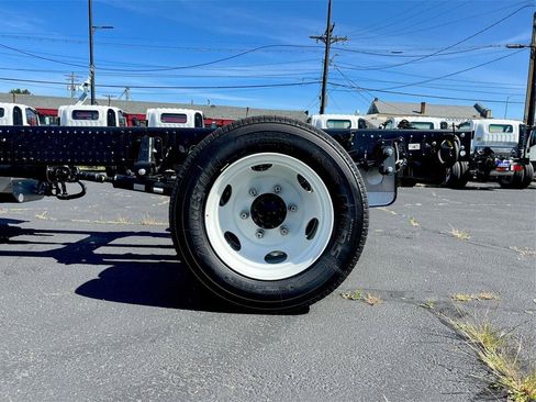 New 2024 Chevrolet Low Cab Forward 5500XD image 25