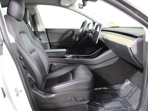 Used 2021 Tesla Model Y Long Range AWD/4WD image 11