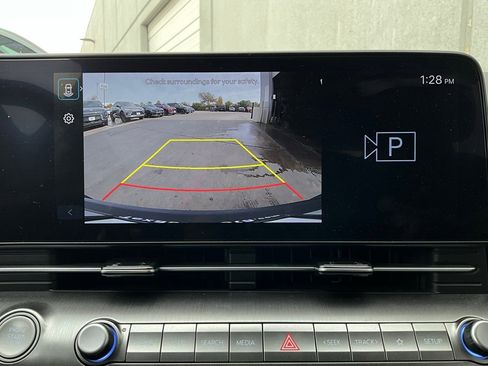 Used 2025 Hyundai Kona SEL image 33