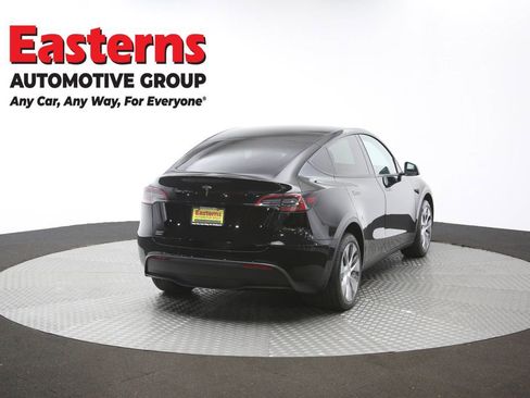 Used 2021 Tesla Model Y Long Range AWD/4WD image 34