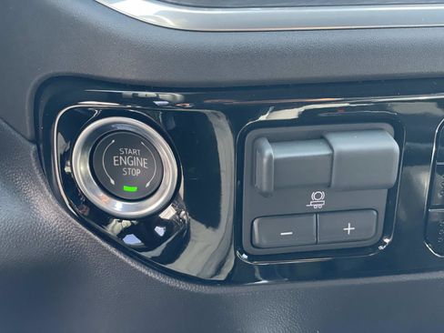 New 2026 GMC Sierra 1500 SLT w/ SLT Premium Plus Package image 18