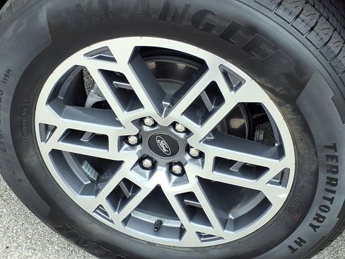 Certified 2025 Ford Expedition Max Active RWD image 9