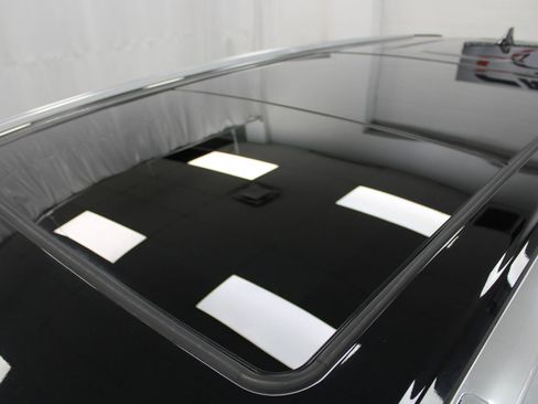 Used 2019 Toyota Highlander Limited Platinum image 44