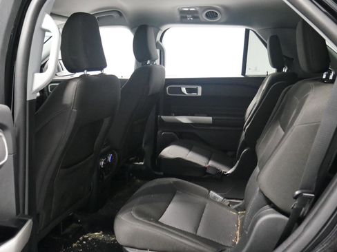 Certified 2022 Ford Explorer XLT image 12