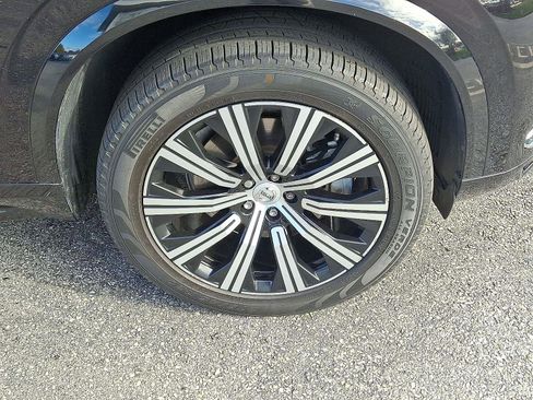 Certified 2022 Volvo XC90 T6 Inscription w/ Climate Package image 8