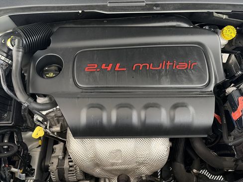 Used 2017 Jeep Renegade Sport w/ Power & Air Group image 32