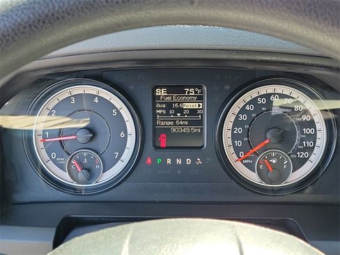 Used 2016 RAM 1500 Express image 27