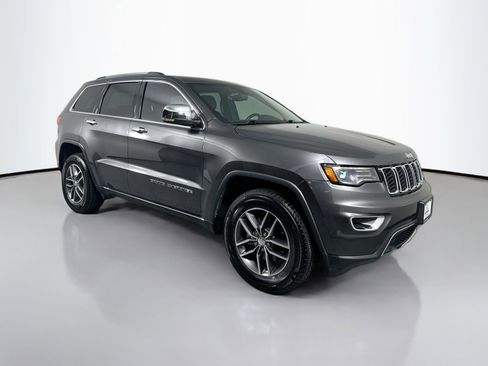 Used 2017 Jeep Grand Cherokee Limited w/ Luxury Group II image 3
