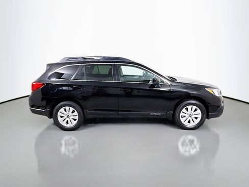 Used 2016 Subaru Outback 2.5i Premium image 8
