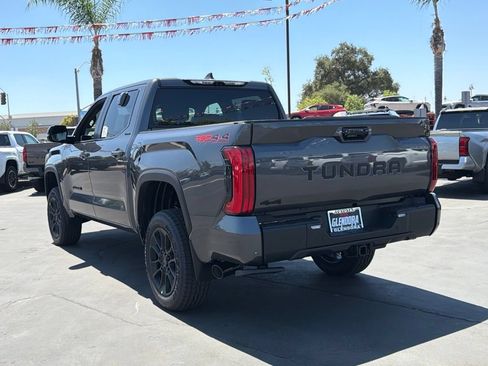 New 2026 Toyota Tundra Limited AWD/4WD image 8