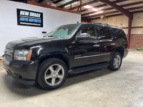 Used 2012 Chevrolet Tahoe LTZ AWD/4WD image 10