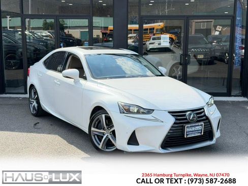 Used 2020 Lexus IS 300 AWD w/ Premium Package image 2