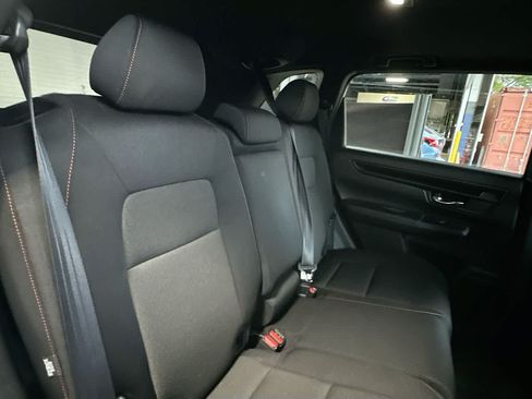Used 2025 Honda CR-V Sport image 26