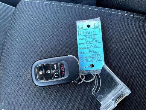 Used 2024 Honda Civic EX image 10