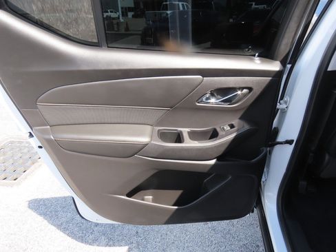 Used 2018 Chevrolet Traverse Premier w/ Redline Edition FWD image 20