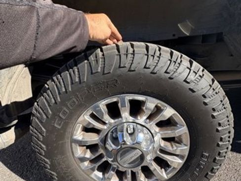 Certified 2022 Ford F350 XLT w/ XLT Premium Package image 17