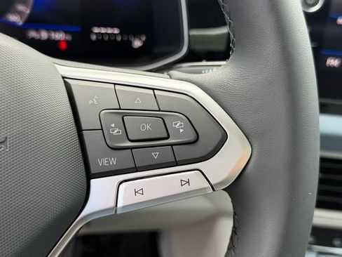 New 2026 Volkswagen Jetta SE FWD image 23