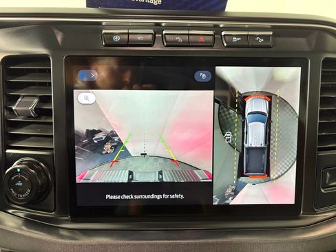 Certified 2024 Ford F350 Platinum image 19