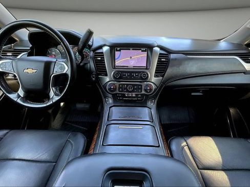Used 2019 Chevrolet Suburban Premier w/ RST 6.2L Performance Edition AWD/4WD image 9
