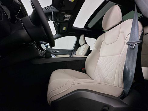 New 2026 Volvo XC60 T8 Plus w/ Protection Package Premier image 18