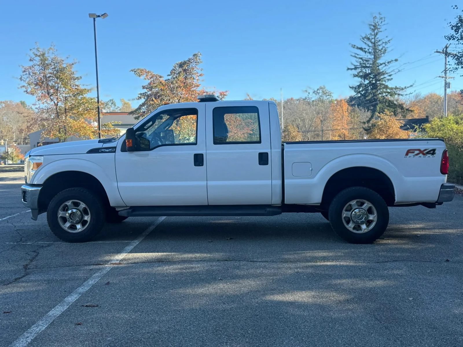 Used 2015 Ford F250 XL w/ Power Equipment Group AWD/4WD image 9