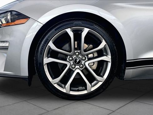 Used 2020 Ford Mustang Premium w/ Equipment Group 201A RWD image 11
