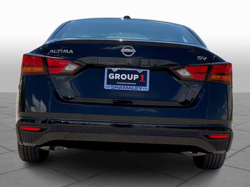 Used 2023 Nissan Altima 2.5 SV image 4