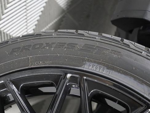 Used 2025 Cadillac Escalade V image 50