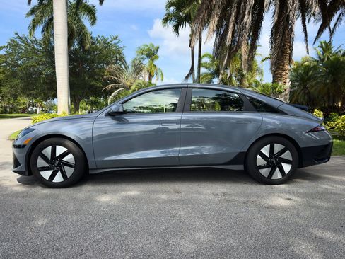 Used 2024 Hyundai Ioniq 6 SE RWD image 9