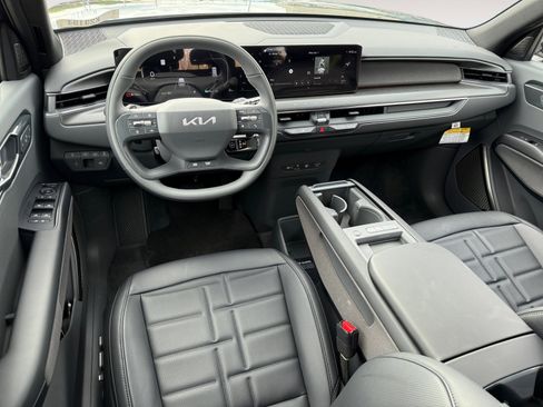 New 2026 Kia EV9 Land w/ Nightfall Edition Package image 15