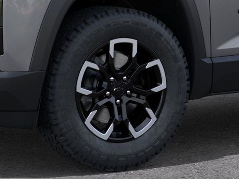 New 2026 Chevrolet Equinox ACTIV w/ Safety and Technology Package image 17