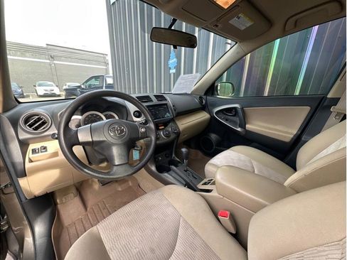 Used 2011 Toyota RAV4 AWD image 3