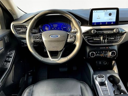 Used 2022 Ford Escape SEL w/ Technology Package image 5