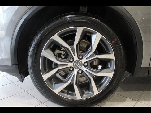 Used 2024 Acura MDX SH-AWD w/ Technology Package image 9