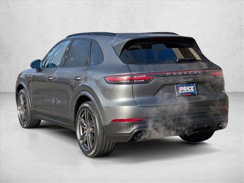 Used 2020 Porsche Cayenne image 8
