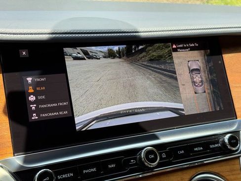 Used 2023 Bentley Continental GT V8 image 21