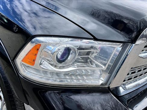 Used 2017 RAM 1500 Laramie w/ Convenience Group image 24