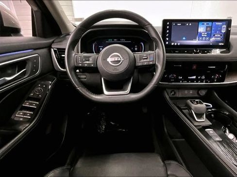 Used 2024 Nissan Rogue Platinum AWD/4WD image 6