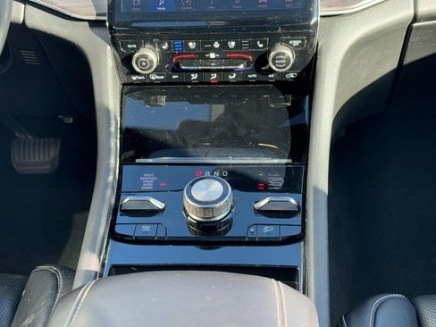 Used 2022 Jeep Grand Cherokee L Overland w/ Advanced Protech Group III image 16