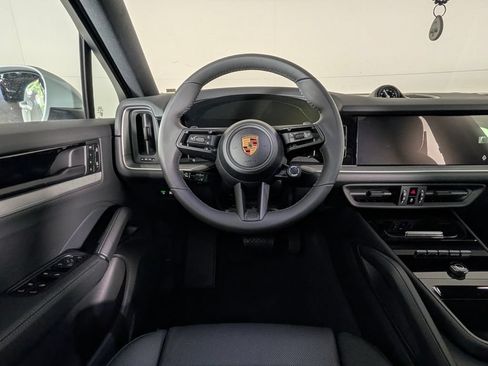 New 2026 Porsche Cayenne Coupe AWD/4WD image 21