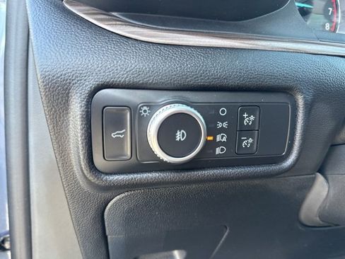 Used 2021 Ford Explorer Limited w/ Equipment Group 301A image 5