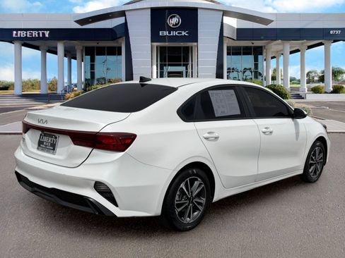 Used 2023 Kia Forte LXS w/ LXS Technology Package FWD image 7