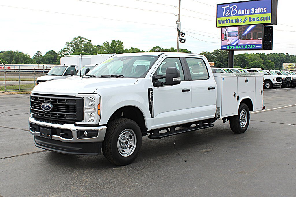Used 2024 Ford F250 XL w/ XL Chrome Package AWD/4WD image 3