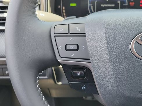 New 2026 Toyota Camry Hybrid FWD image 7