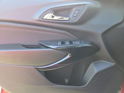 New 2026 Chevrolet Trax RS w/ Sunroof Package FWD image 34
